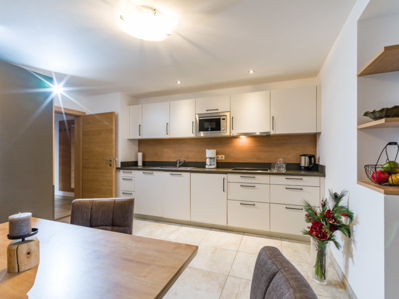 Appartements_Bergland_Ellmau_Appartement_1_Kueche_1